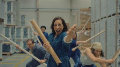 Das Manko: Knistern Knutschen Knassenknampf