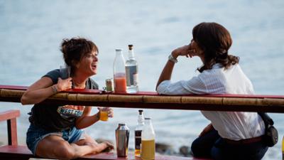 Deadly Tropics: Staffel 4, Folge 1: Undercover