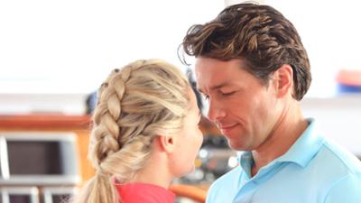 Death in Paradise: Staffel 5, Folge 1: Ein stummer Zeuge