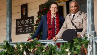 Death in Paradise: Staffel 12, Folge 1: Der Weihnachtsgeist - Teil 1