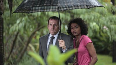 Death in Paradise: Staffel 1, Folge 7: Falsche Töne Death in Paradise: Staffel 1, Folge 7: Falsche Töne