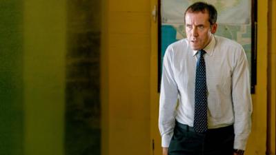 Death in Paradise: Staffel 2, Folge 7: Das Auge des Hurrikans