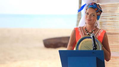 Death in Paradise: Staffel 7, Folge 6: Tod im Refugium