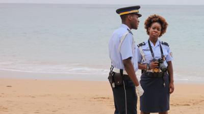 Death in Paradise: Staffel 8, Folge 3: Hot Spots