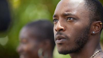 Death in Paradise: Staffel 9, Folge 2: Tod einer Künstlerin