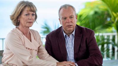 Death in Paradise: Staffel 9, Folge 5: Die tödliche halbe Stunde