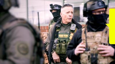 Die Akte Trump: Staffel 1, Folge 7: Amerikas Krieg im Inneren - ICE