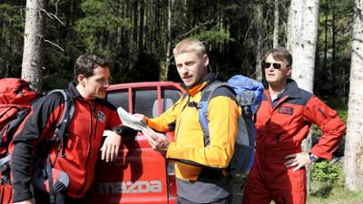 Die Bergretter: Staffel 3, Folge 5: Mit dem Rücken zur Wand (Teil 2) Die Bergretter: Staffel 3, Folge 5: Mit dem Rücken zur Wand (Teil 2)