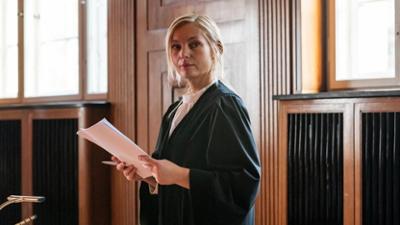 Die Jägerin: Staffel 1, Folge 2: Nach eigenem Gesetz