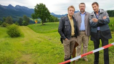 Die Rosenheim-Cops: Staffel 16, Folge 19: Ein Karton kommt selten allein