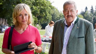Die Rosenheim-Cops: Staffel 19, Folge 7: Ein mysteriöser Blumenstrauß
