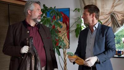 Die Rosenheim-Cops: Staffel 20, Folge 14: Ein haariger Fall