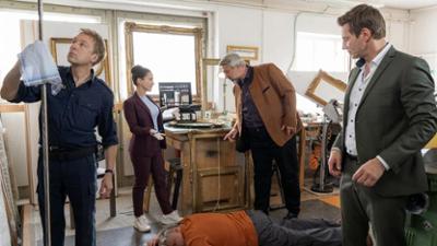 Die Rosenheim-Cops: Staffel 22, Folge 7: Ein grober Schnitzer Die Rosenheim-Cops: Staffel 22, Folge 7: Ein grober Schnitzer