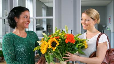 Die Rosenheim-Cops: Staffel 13, Folge 22: Alles Gute kommt von oben