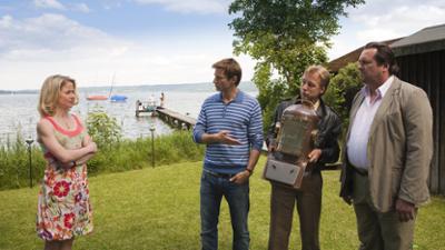 Die Rosenheim-Cops: Staffel 10, Folge 21: Alles Schwindel Die Rosenheim-Cops: Staffel 10, Folge 21: Alles Schwindel