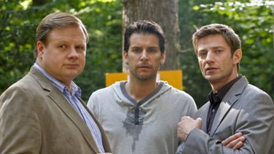 Die Rosenheim-Cops: Staffel 11, Folge 26: Ein Fall von Hochmut