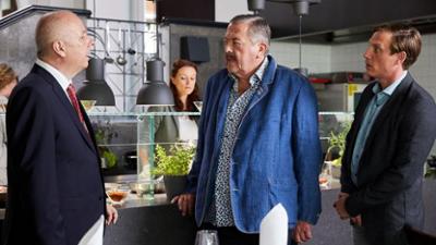 Die Rosenheim-Cops: Staffel 18, Folge 21: Ein Koch zu viel