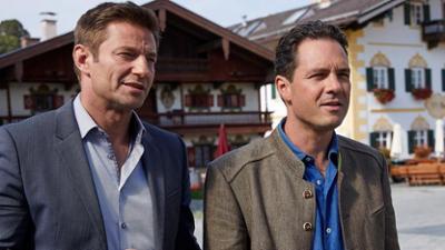 Die Rosenheim-Cops: Staffel 20, Folge 3: Tod im Reisebus