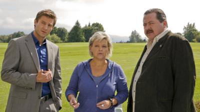Die Rosenheim-Cops: Staffel 10, Folge 4: Tod auf dem Golfplatz