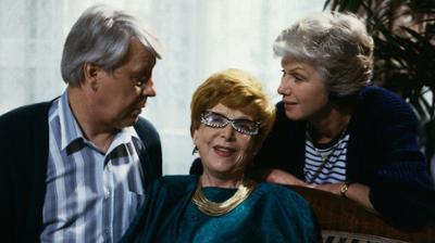 Die Wicherts von nebenan: Staffel 2, Folge 3: Oma Käthe auf neuen Wegen