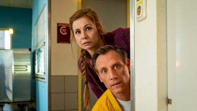 Dr. Nice: Staffel 4, Folge 2: Ungebetene Gäste