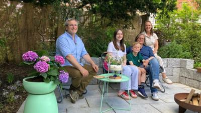 Duell der Gartenprofis: Staffel 2025, Folge 33: Ein Garten mit Geschichte für Familie Huber