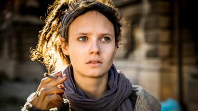 Dunkelstadt: Staffel 1, Folge 2: Schandfleck