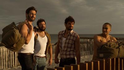 Escort Boys: Staffel 1, Folge 1: Imkerei mit Zusatzleistungen