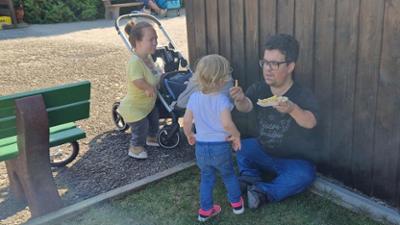 Familie mit Behinderung: Staffel 1, Folge 3: Gary und Marlis: Wieder schwanger! Familie mit Behinderung: Staffel 1, Folge 3: Gary und Marlis: Wieder schwanger!