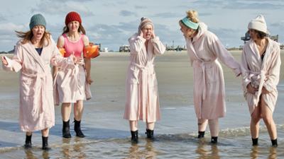 Fast perfekte Frauen