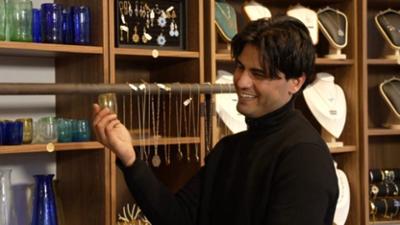 Forum am Freitag: Staffel 2026, Folge 6: Der afghanische Schmuckverkäufer Hasib Azizi