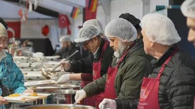 Forum am Freitag: Staffel 2026, Folge 10: Das Fastenbrechen als Großereignis