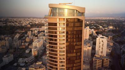 frontal: Oligarchen-Paradies Zypern