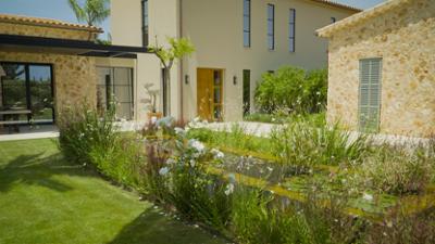 Garden Dreams: Staffel 1, Folge 5: Landschaftsgestaltung mit grünem Fußabdruck Garden Dreams: Staffel 1, Folge 5: Landschaftsgestaltung mit grünem Fußabdruck