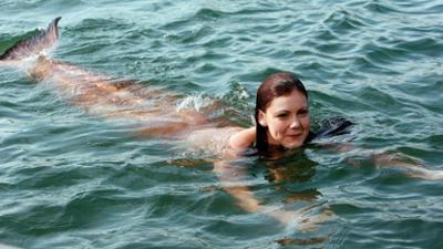 H2O - Plötzlich Meerjungfrau: Staffel 2, Folge 21: Charlottes Verwandlung