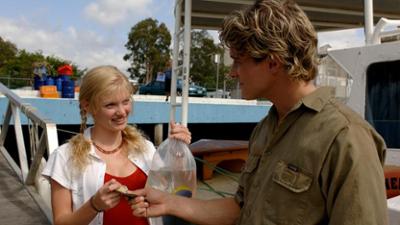 H2O - Plötzlich Meerjungfrau: Staffel 1, Folge 9: Rikki macht fette Beute