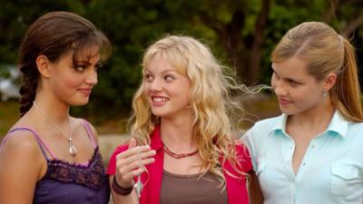 H2O - Plötzlich Meerjungfrau: Staffel 1, Folge 23: Der Anhänger