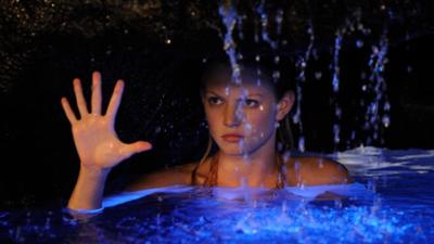 H2O - Plötzlich Meerjungfrau: Staffel 3, Folge 18: Ryan lässt nicht locker