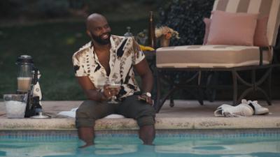 Hacks: Staffel 1, Folge 6: Moment mal