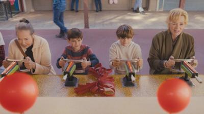 Hacks: Staffel 2, Folge 5: Schuld wirft Schatten