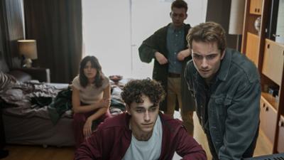Hameln: Staffel 1, Folge 1: Träume