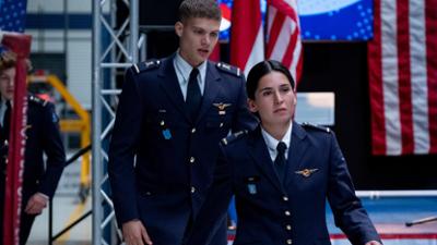 High-Flyers: Staffel 1, Folge 6: Das brennende Klavier