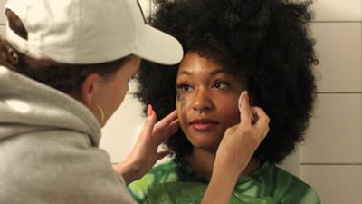 Hungry: Staffel 1, Folge 6: Glitzer Hungry: Staffel 1, Folge 6: Glitzer