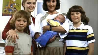 Ich heirate eine Familie: Staffel 1, Folge 8: Der blaue Brief