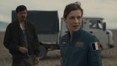 Infiniti: Staffel 1, Folge 4: Schwarze Sonne