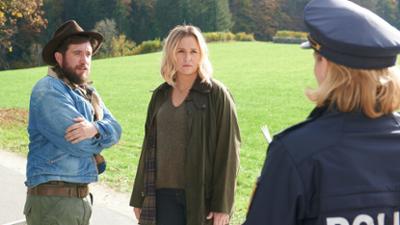 Lena Lorenz: Staffel 9, Folge 5: Gegen den Schmerz (1) Lena Lorenz: Staffel 9, Folge 5: Gegen den Schmerz (1)