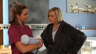 Lena Lorenz: Staffel 8, Folge 4: Mutterliebe (1) Lena Lorenz: Staffel 8, Folge 4: Mutterliebe (1)