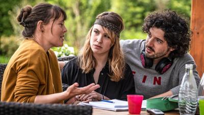 Lena Lorenz: Staffel 6, Folge 1: Außergewöhnlich einzigartig (2) Lena Lorenz: Staffel 6, Folge 1: Außergewöhnlich einzigartig (2)