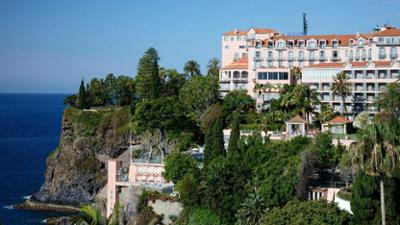 Luxusklasse - Amazing Hotels: Staffel 1, Folge 3: Madeira - Glamour auf der Blumeninsel Luxusklasse - Amazing Hotels: Staffel 1, Folge 3: Madeira - Glamour auf der Blumeninsel