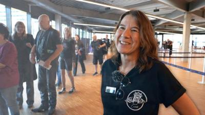 Metal Kreuzfahrt – Headbangen auf hoher See: Staffel 1, Folge 3: Glasalarm im Pool 